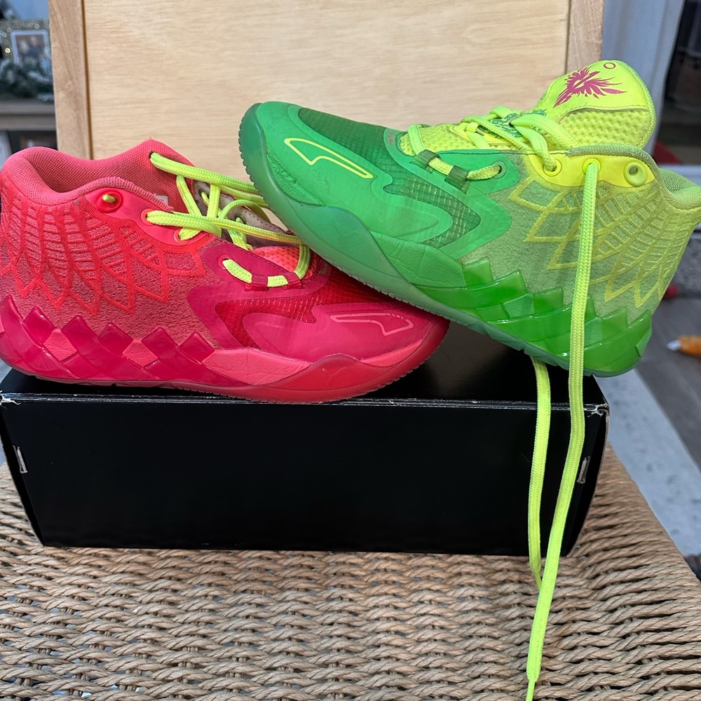 Rick and Morty LaMelo Ball shoes size 4